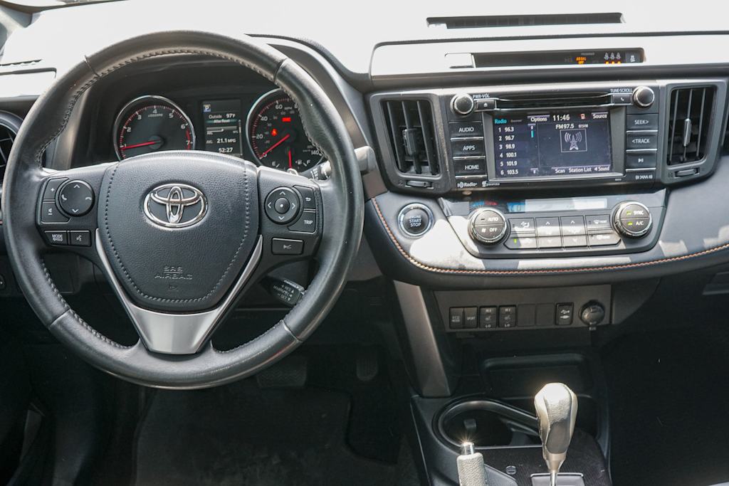 Thumbnail: 2017 Toyota RAV4 - 7