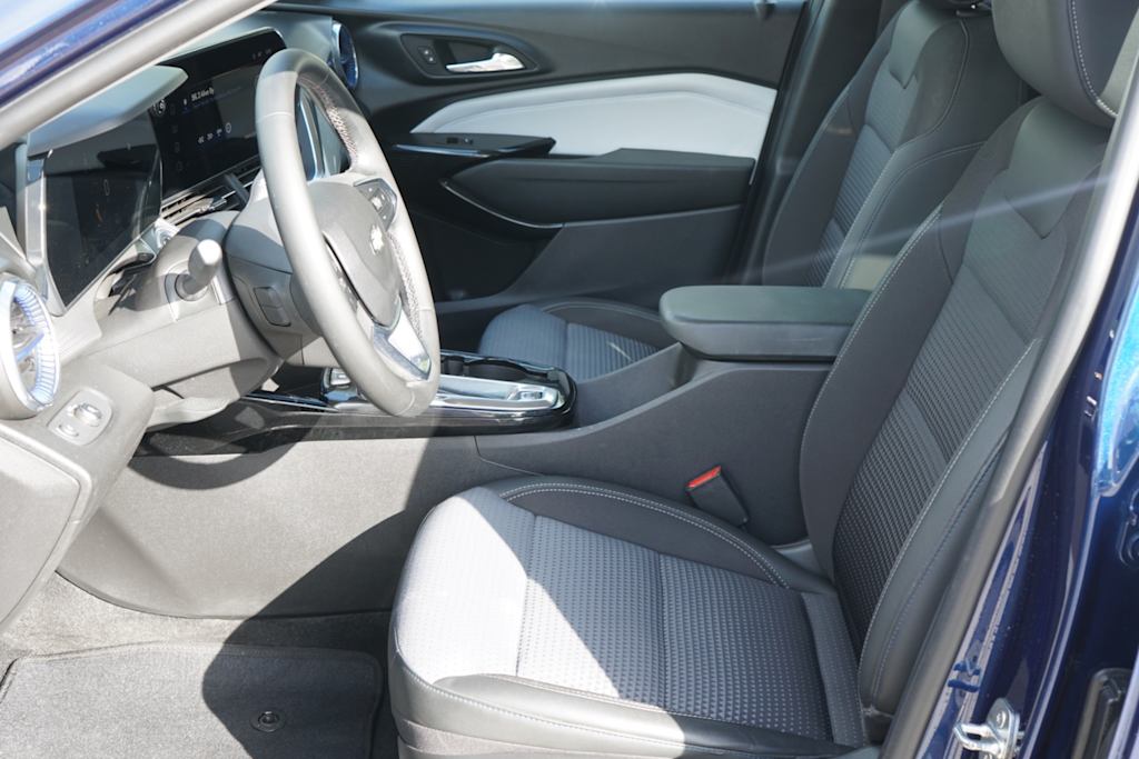 Thumbnail: 2024 Chevrolet Trax - 7