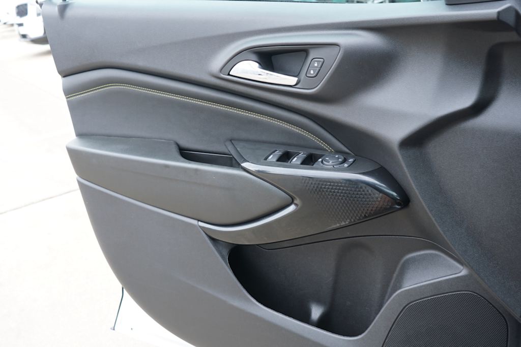 Thumbnail: 2025 Chevrolet Trax - 18