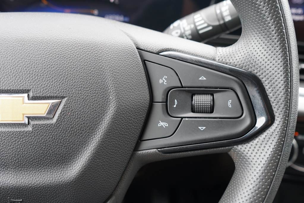 Thumbnail: 2025 Chevrolet Trax - 16