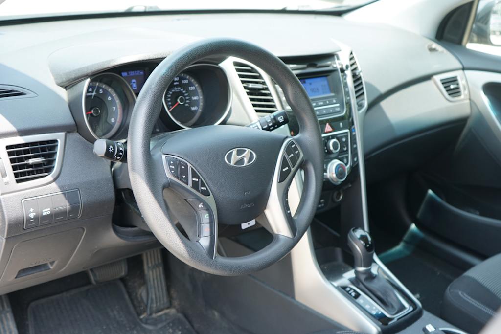 Thumbnail: 2016 Hyundai Elantra - 2