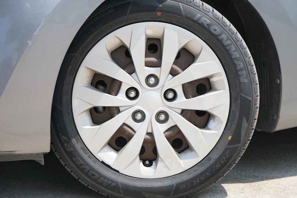 Thumbnail: 2016 Hyundai Elantra - 5