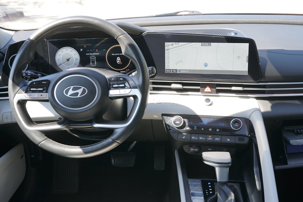 Thumbnail: 2024 Hyundai Elantra - 10