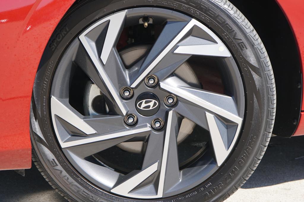 Thumbnail: 2024 Hyundai Elantra - 5