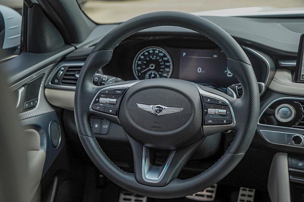 Thumbnail: 2023 Genesis G70 - 11