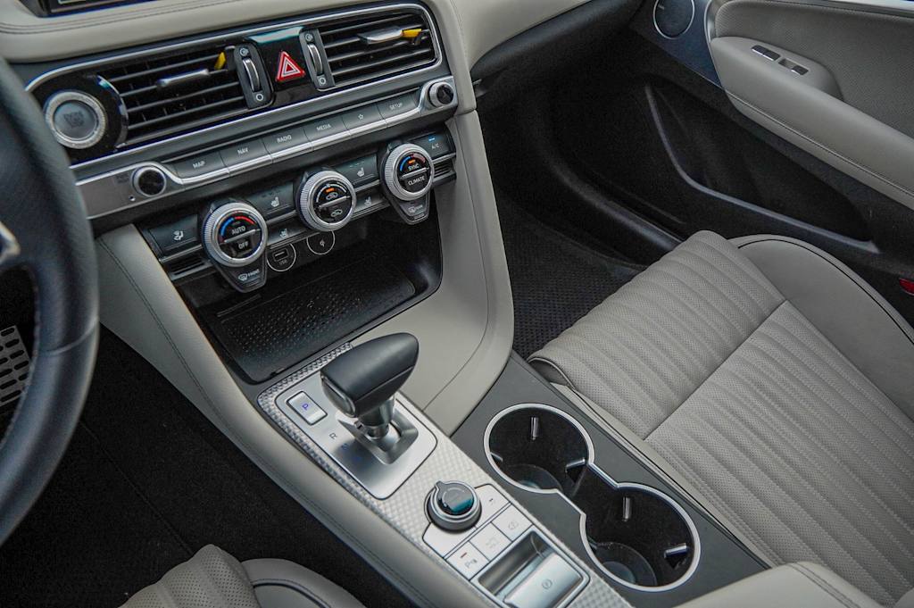 Thumbnail: 2023 Genesis G70 - 13