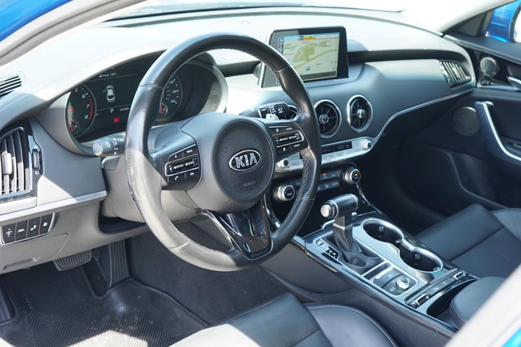 Thumbnail: 2018 Kia Stinger - 2