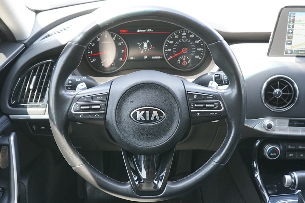 Thumbnail: 2018 Kia Stinger - 10