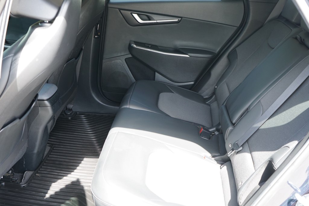 Thumbnail: 2024 Kia EV6 - 10