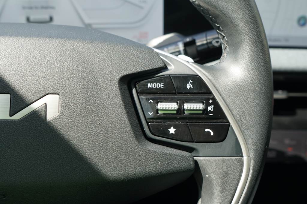 Thumbnail: 2024 Kia EV6 - 18
