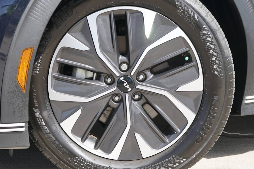 Thumbnail: 2024 Kia EV6 - 6