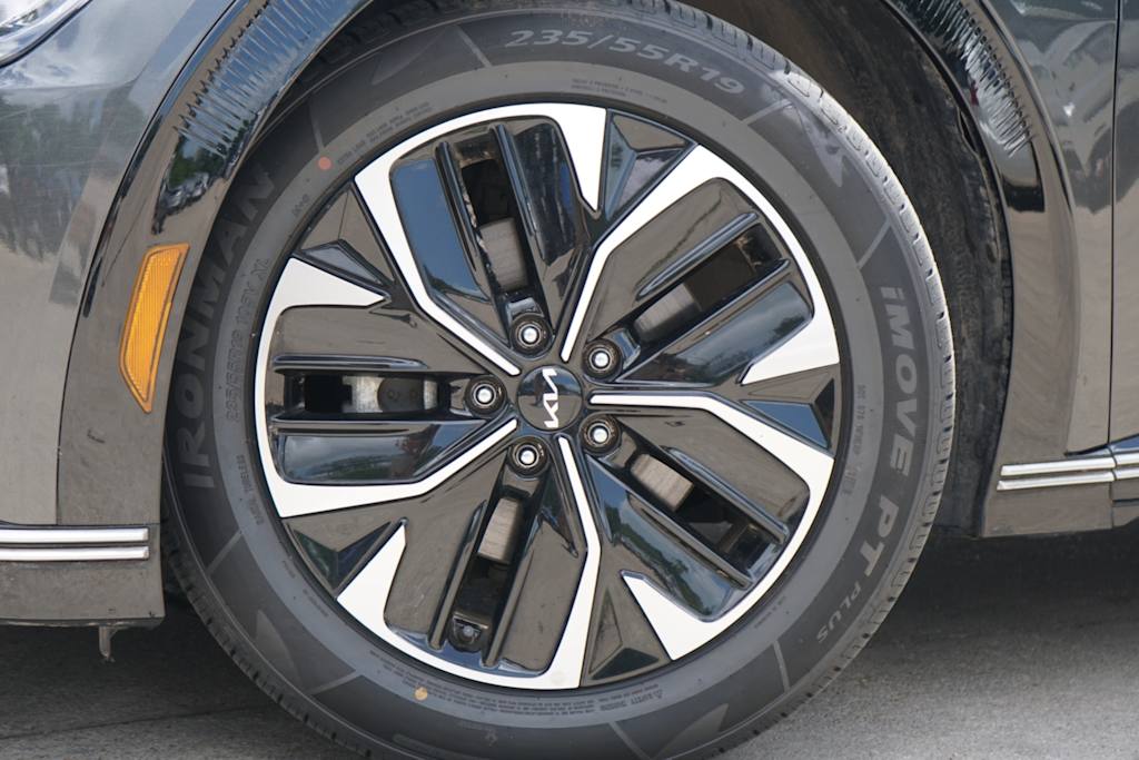 Thumbnail: 2024 Kia EV6 - 5