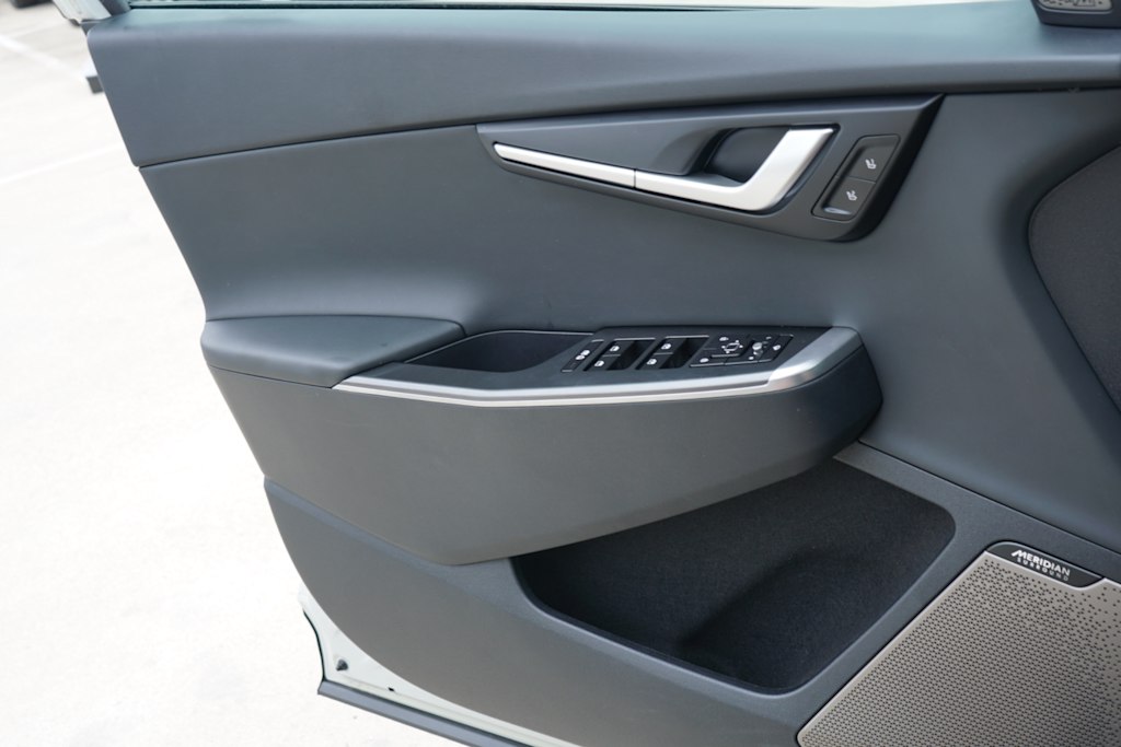 Thumbnail: 2023 Kia EV6 - 20