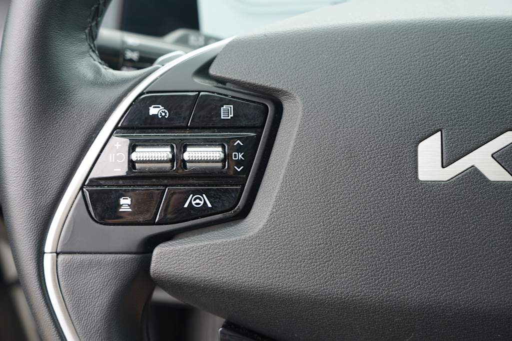 Thumbnail: 2023 Kia EV6 - 19