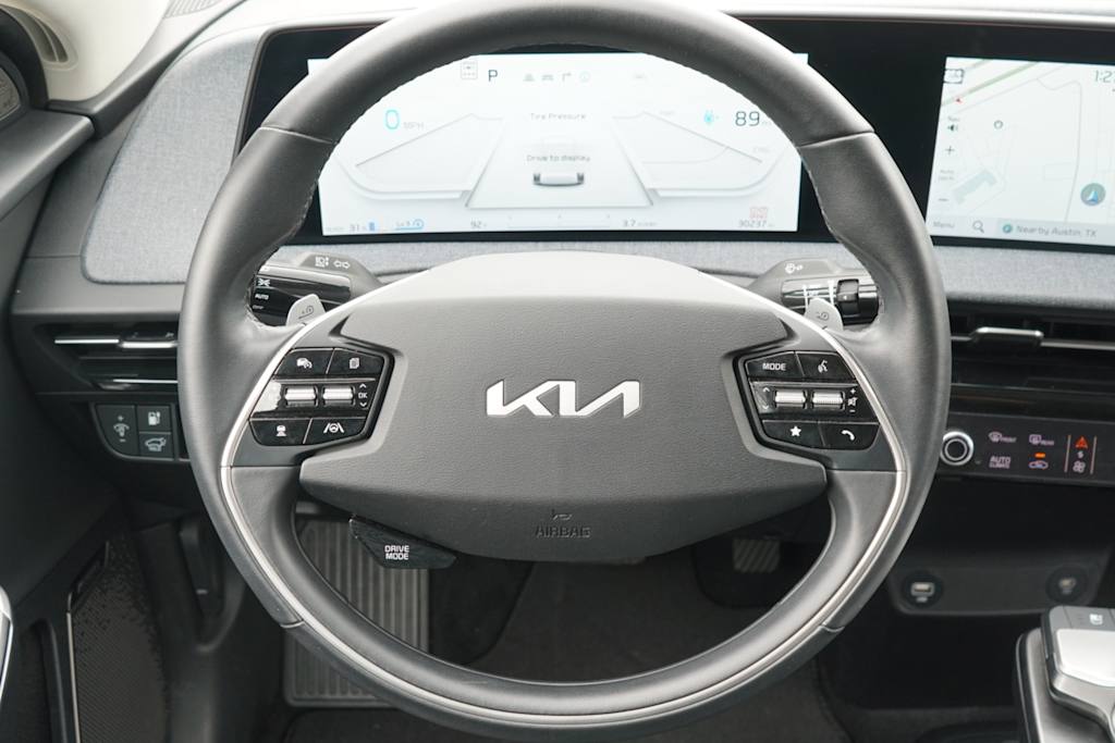 Thumbnail: 2023 Kia EV6 - 11