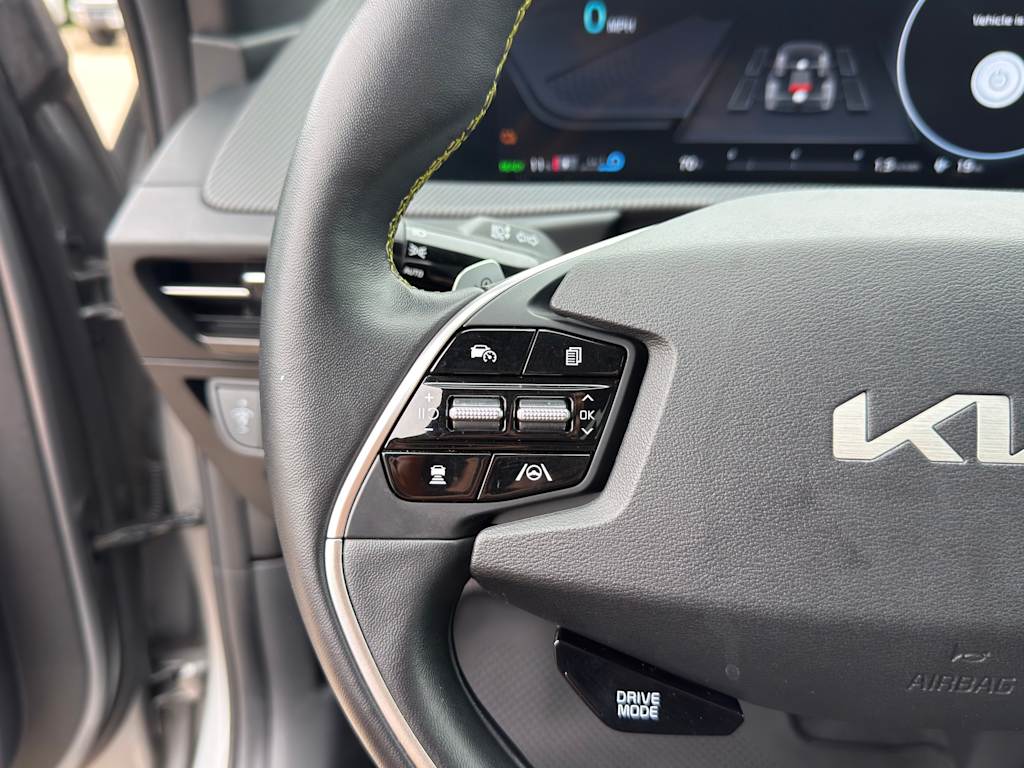 Thumbnail: 2024 Kia EV6 - 25