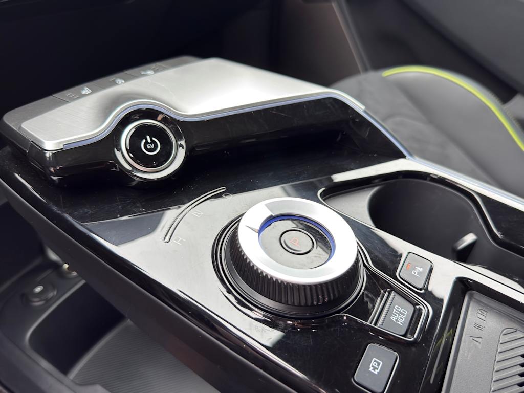 Thumbnail: 2024 Kia EV6 - 14