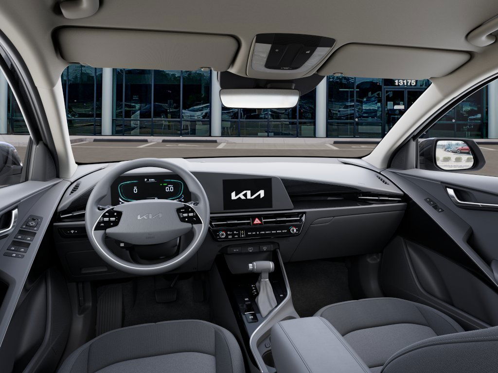 2025 Kia Niro LX 2
