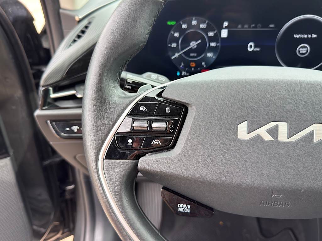 Thumbnail: 2024 Kia Niro - 25