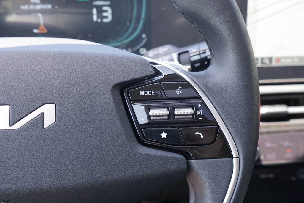 Thumbnail: 2024 Kia Niro - 19