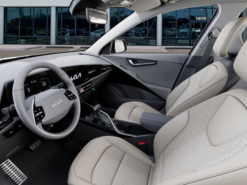 2025 Kia Niro EX Touring 7