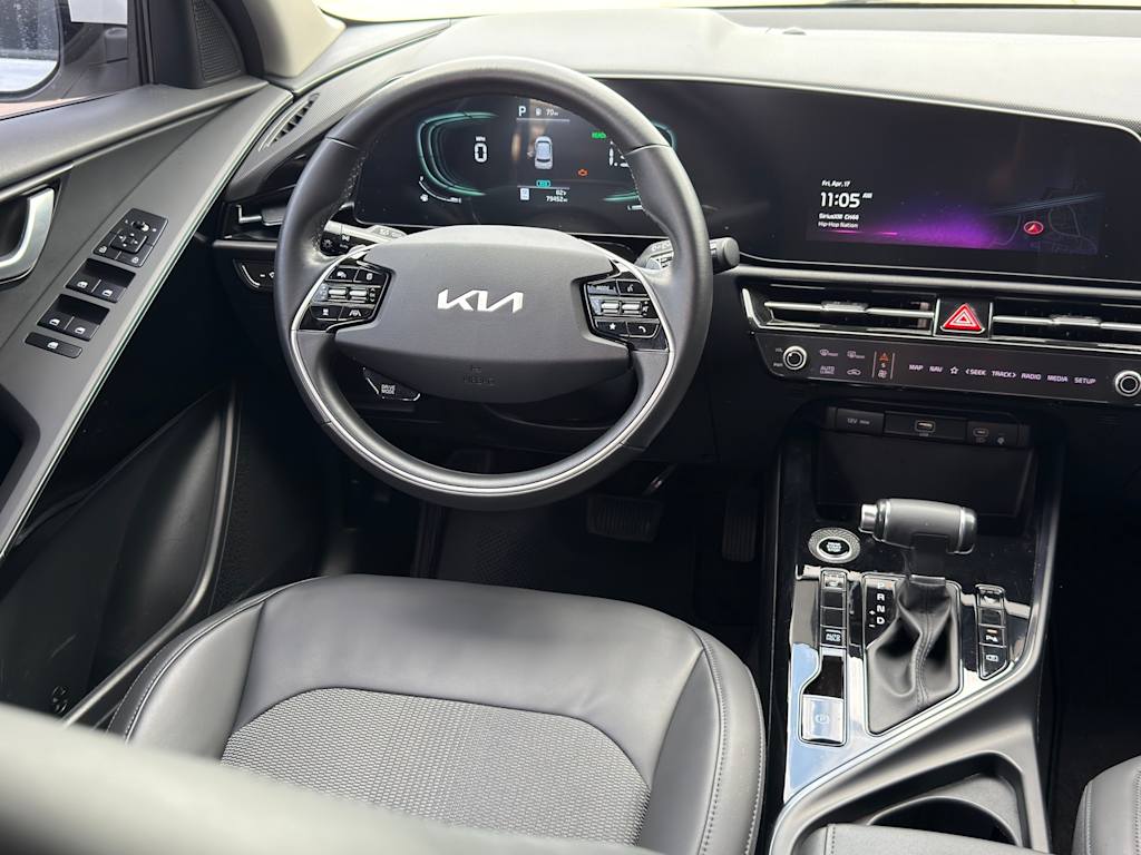 Thumbnail: 2023 Kia Niro - 14