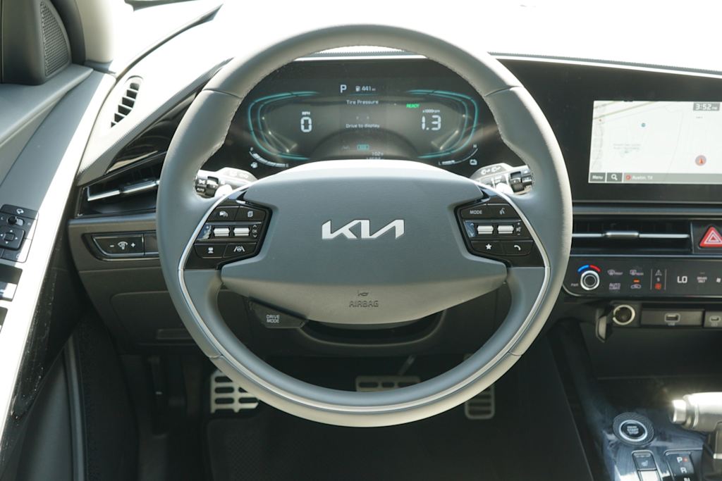Thumbnail: 2024 Kia Niro - 11