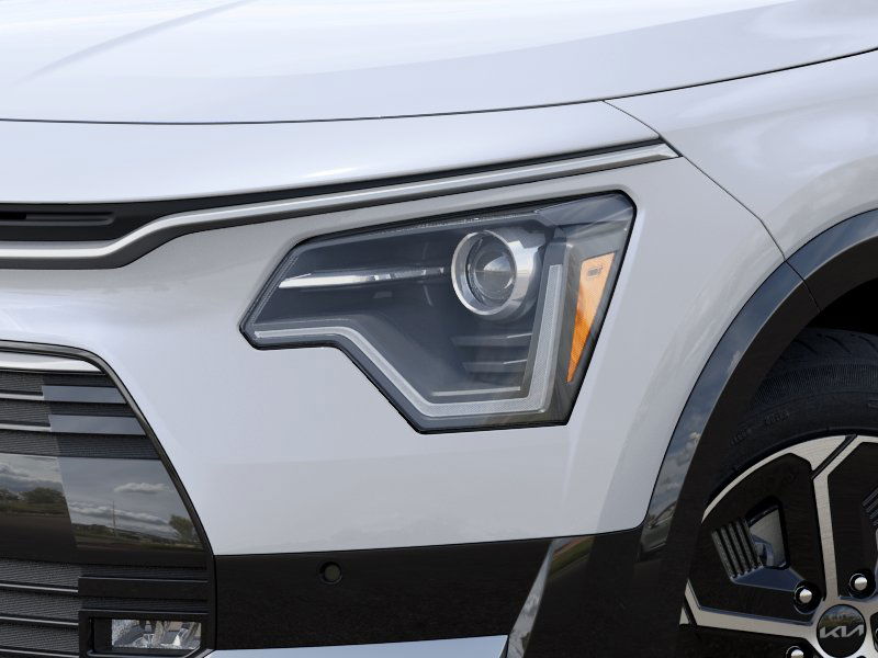 Thumbnail: 2025 Kia Niro - 18