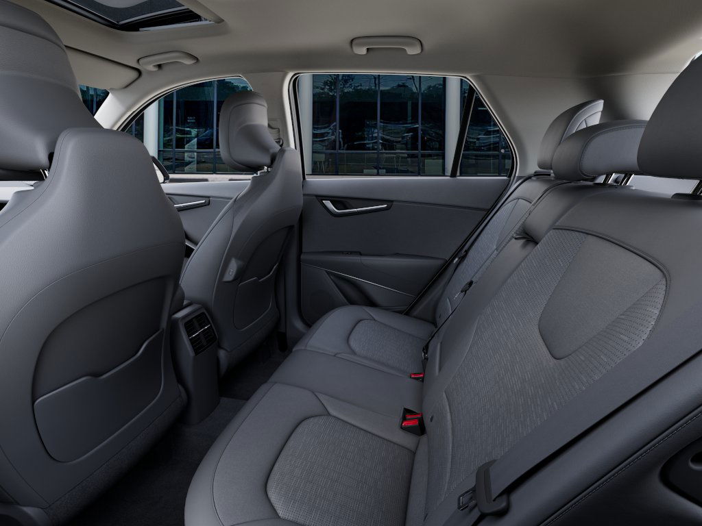 Thumbnail: 2025 Kia Niro - 8