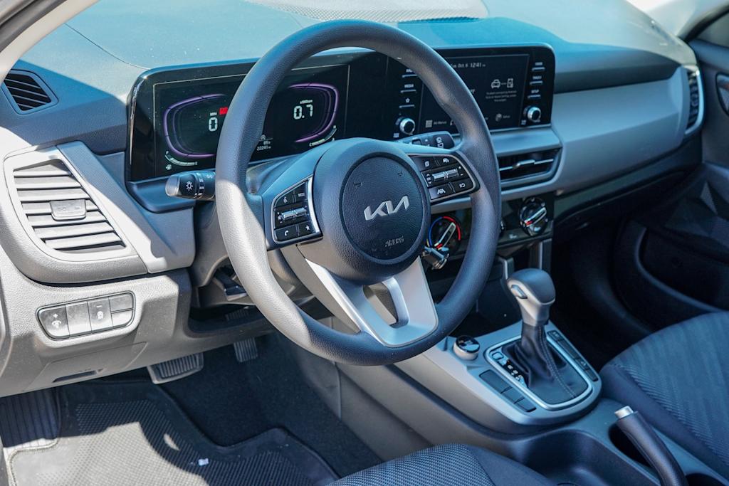 Thumbnail: 2024 Kia Seltos - 2