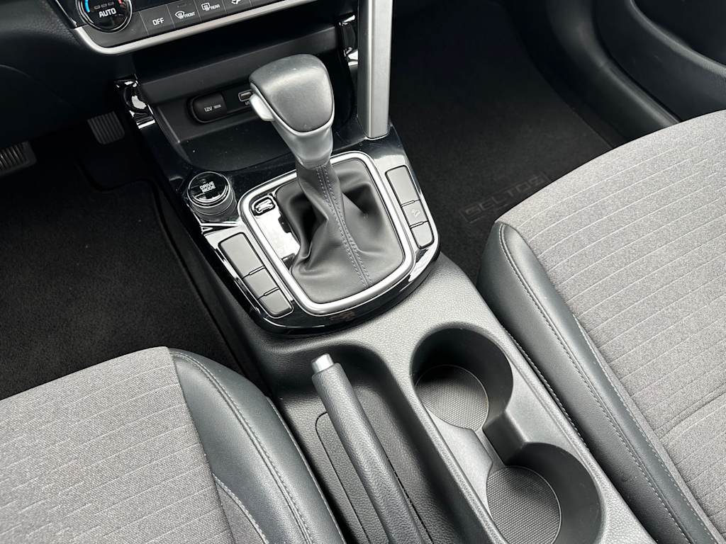 Thumbnail: 2022 Kia Seltos - 29