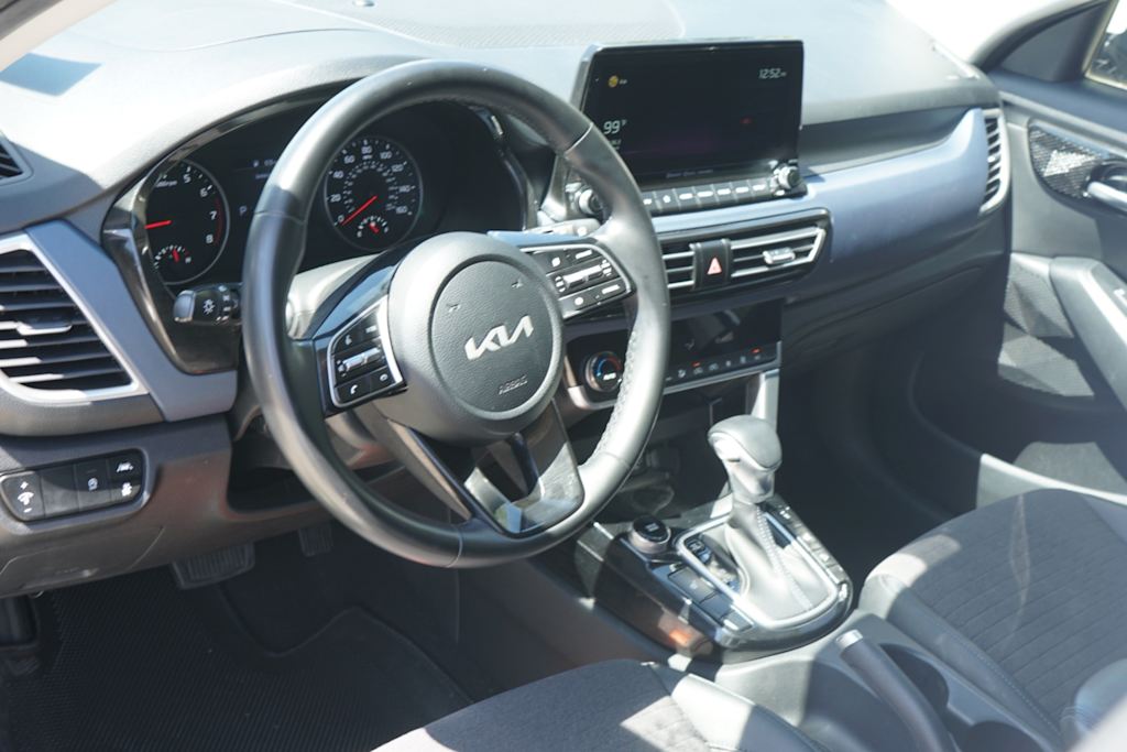 Thumbnail: 2022 Kia Seltos - 2