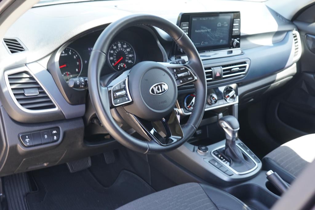 Thumbnail: 2021 Kia Seltos - 2