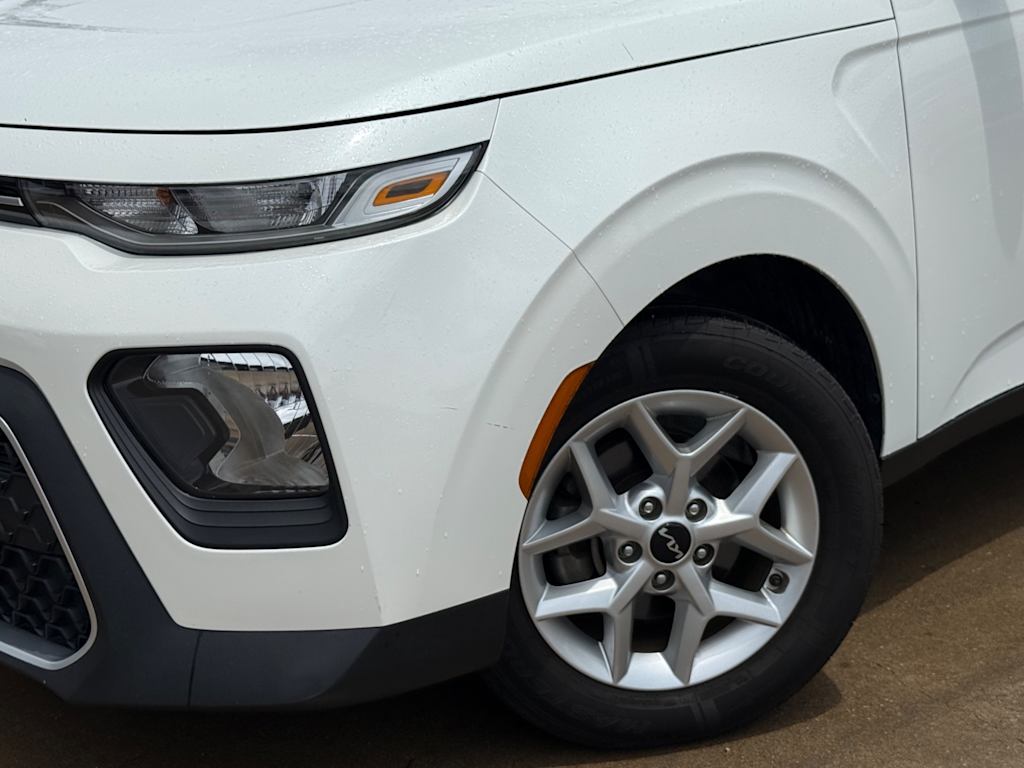 Thumbnail: 2022 Kia Soul - 7