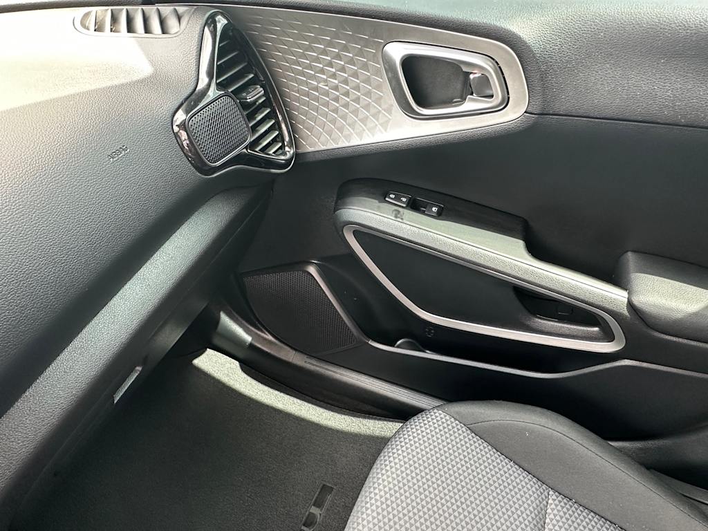 Thumbnail: 2023 Kia Soul - 16