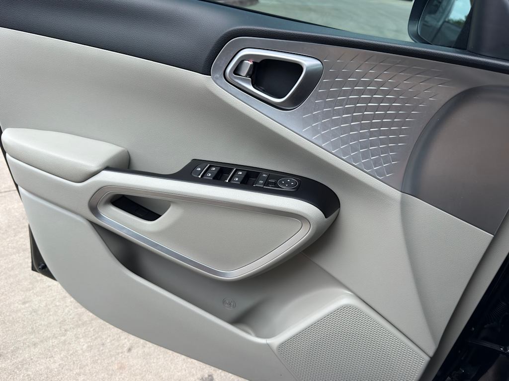 Thumbnail: 2025 Kia Soul - 19