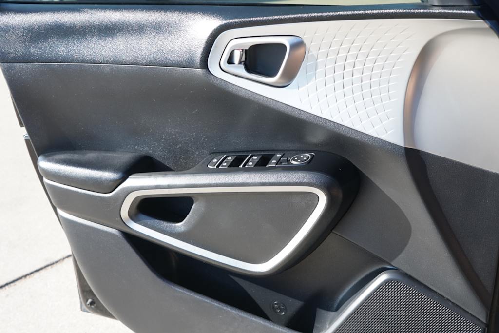 Thumbnail: 2020 Kia Soul - 18