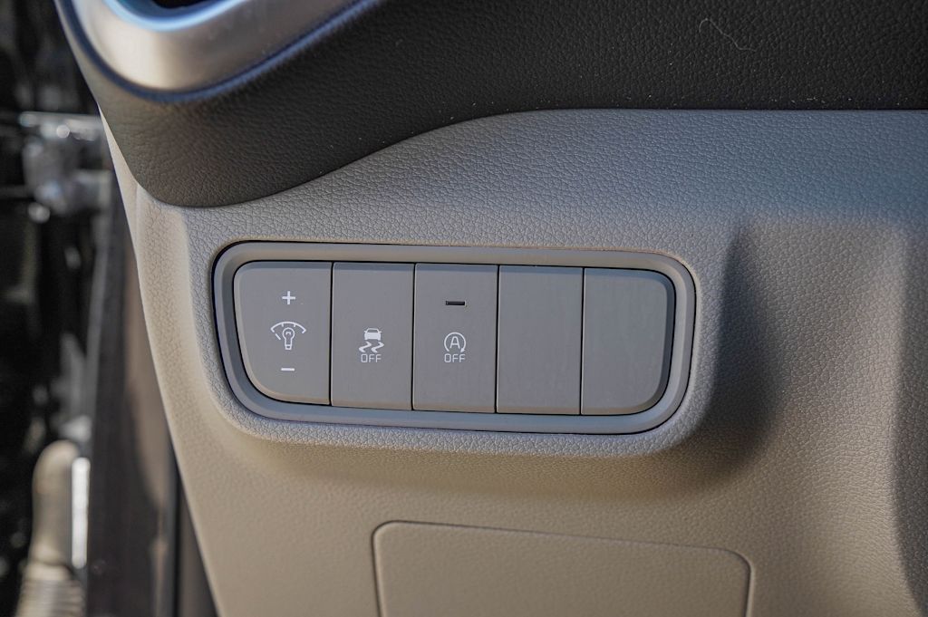 Thumbnail: 2023 Kia Soul - 24