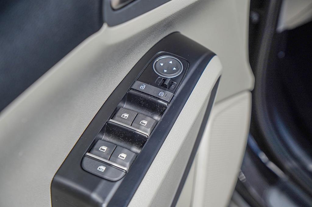 Thumbnail: 2023 Kia Soul - 26