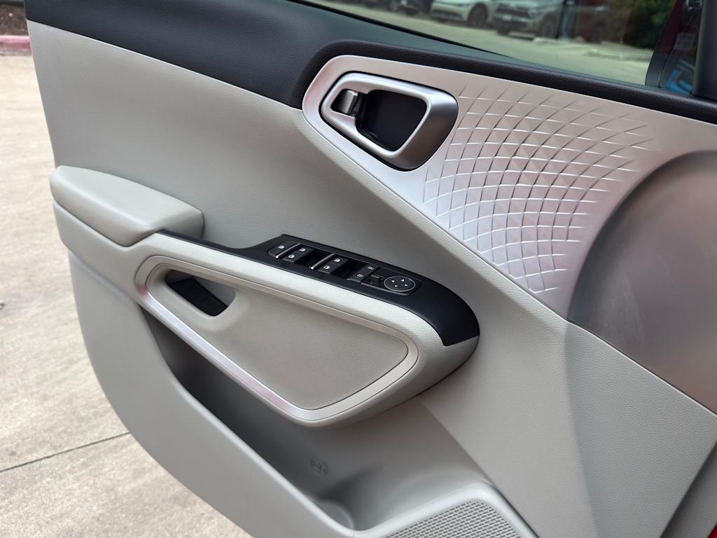 Thumbnail: 2024 Kia Soul - 24