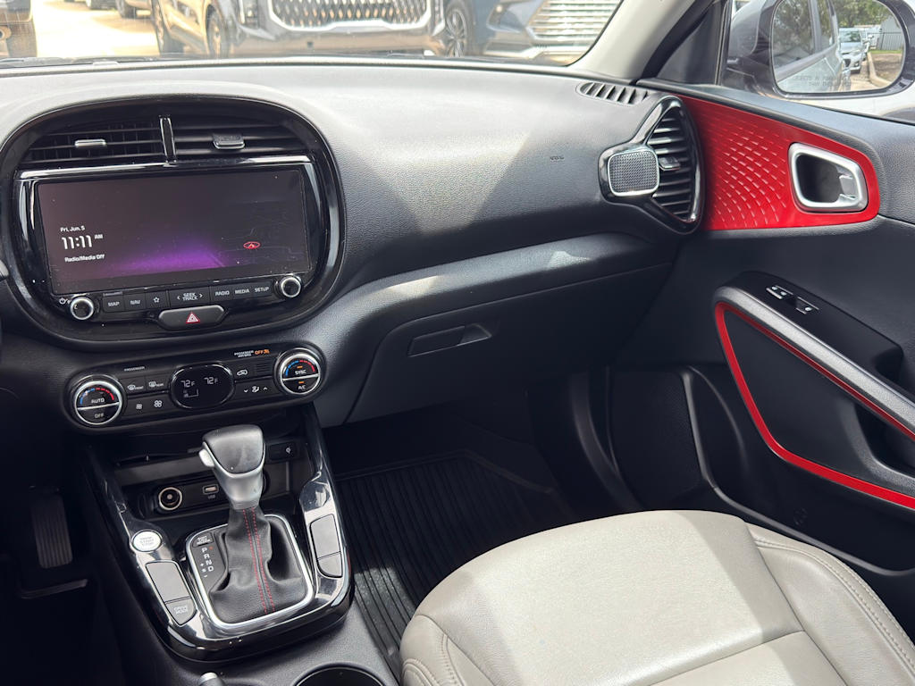 Thumbnail: 2023 Kia Soul - 12