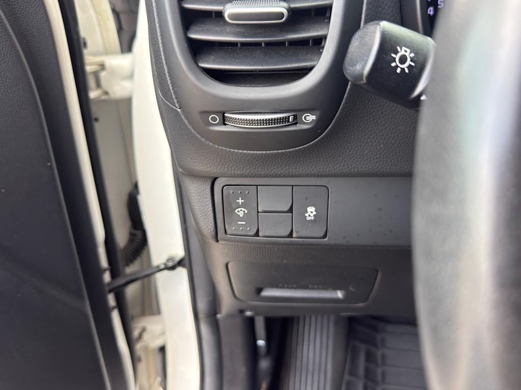 Thumbnail: 2018 Kia Soul - 24