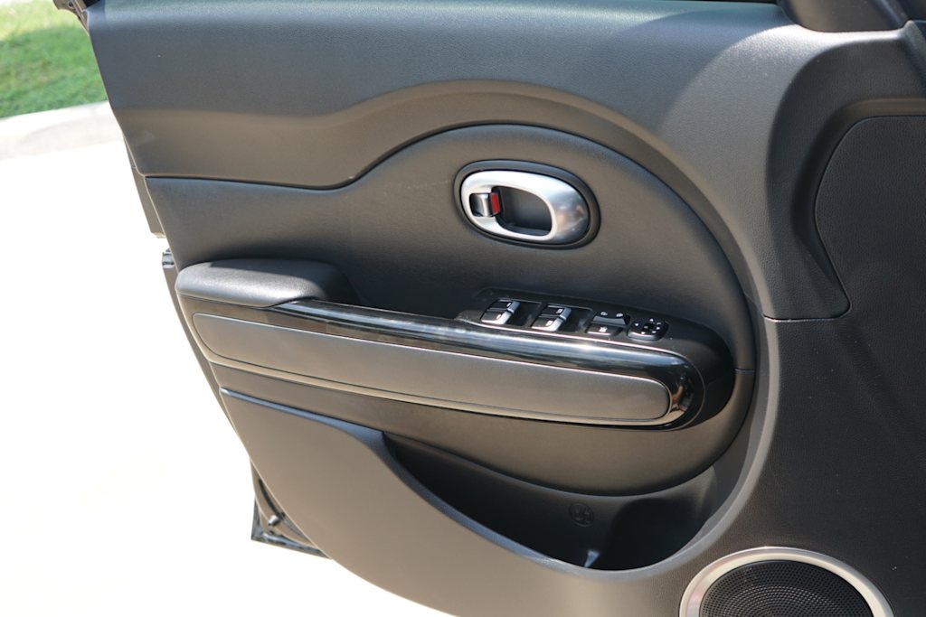 Thumbnail: 2018 Kia Soul - 22