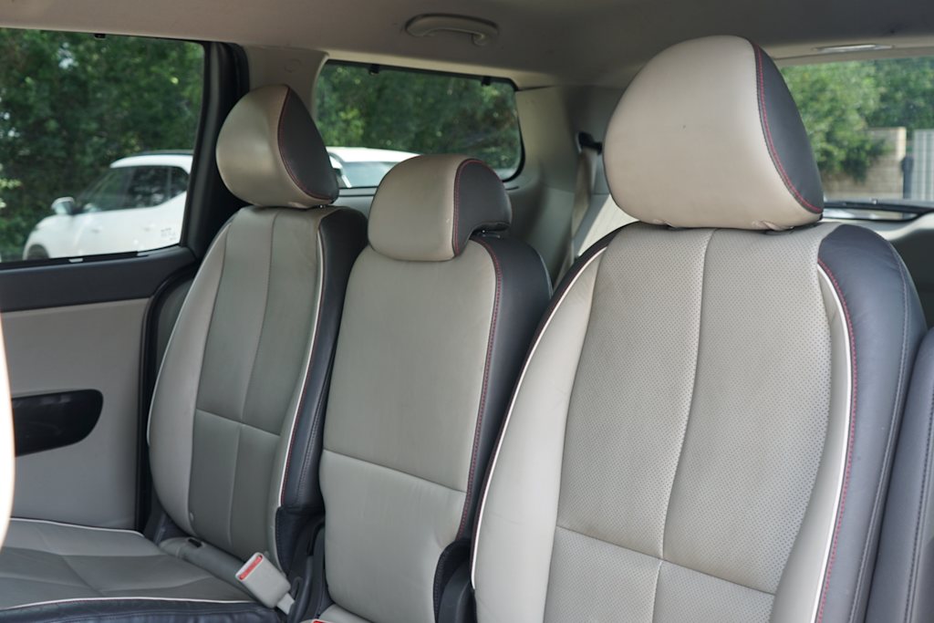 Thumbnail: 2016 Kia Sedona - 24