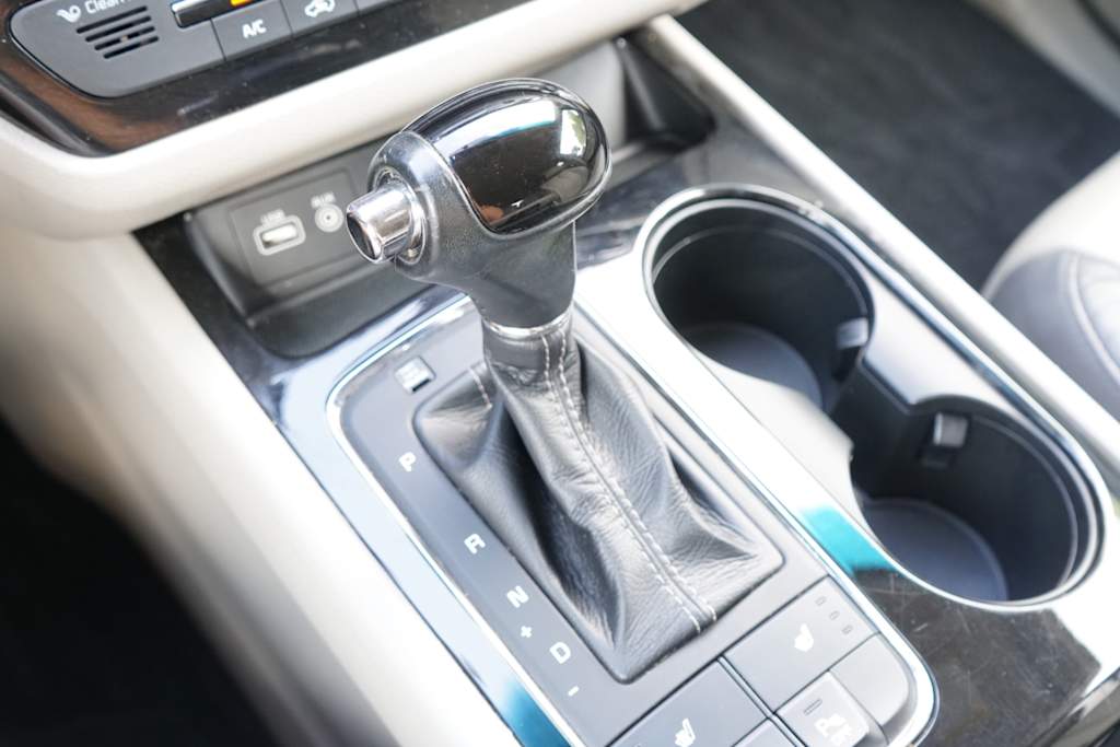 Thumbnail: 2016 Kia Sedona - 13