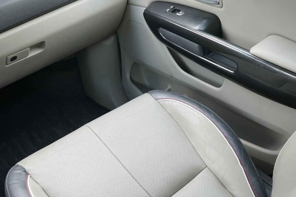 Thumbnail: 2016 Kia Sedona - 25