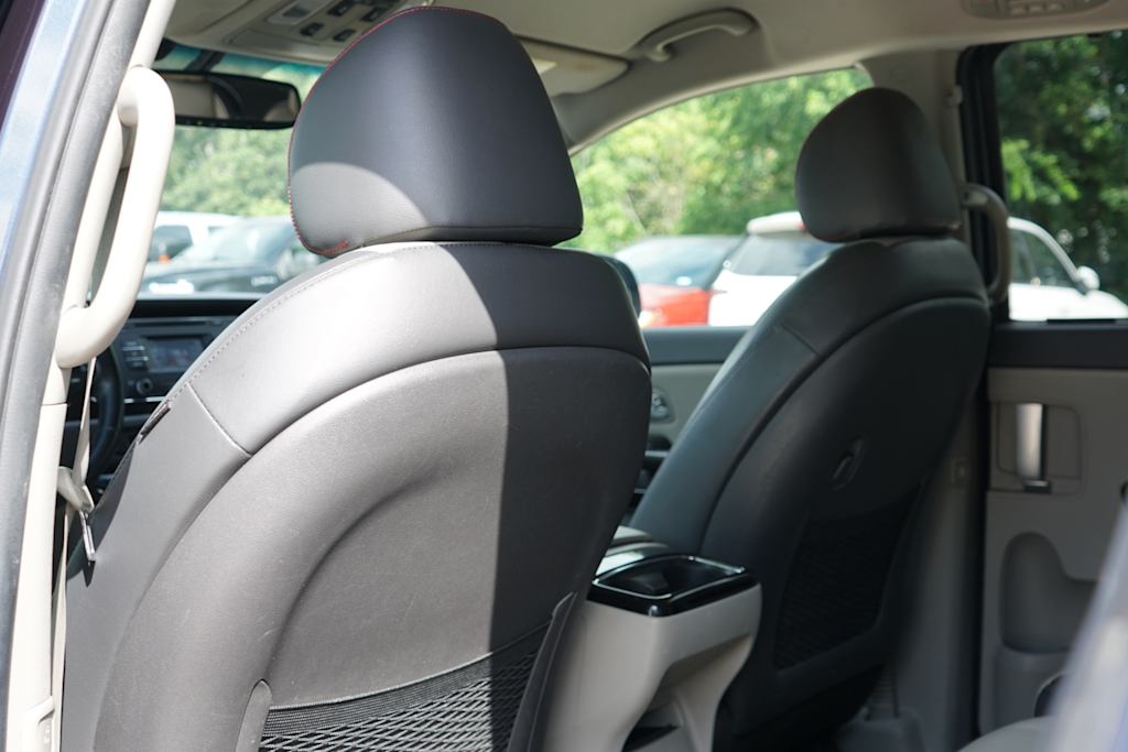 Thumbnail: 2016 Kia Sedona - 23
