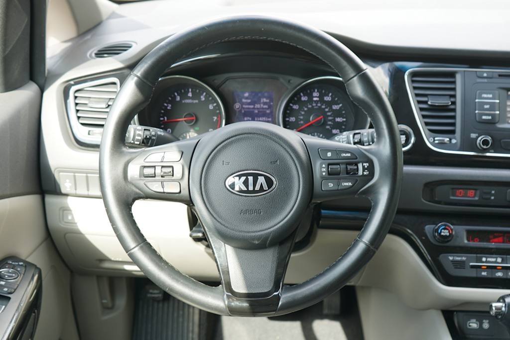 Thumbnail: 2016 Kia Sedona - 10