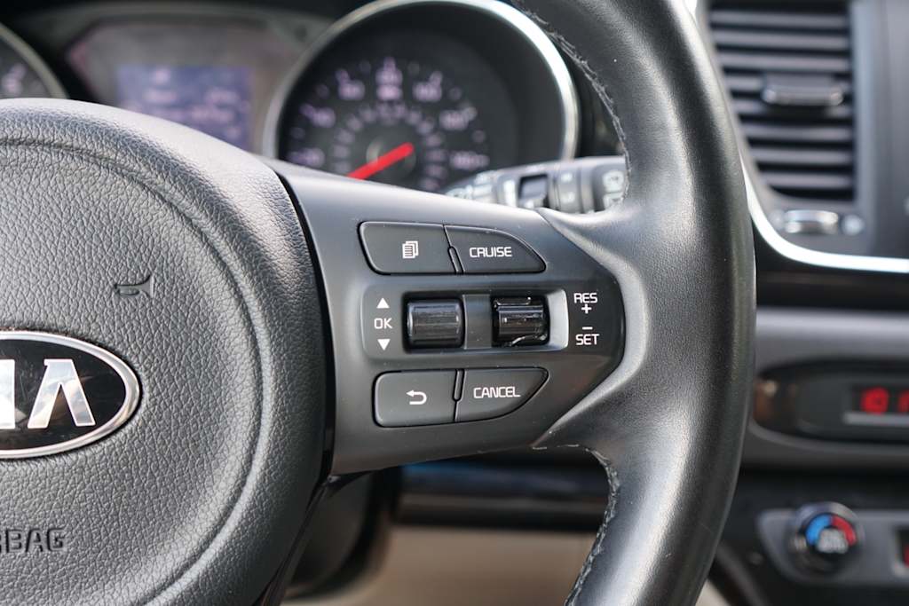 Thumbnail: 2016 Kia Sedona - 19