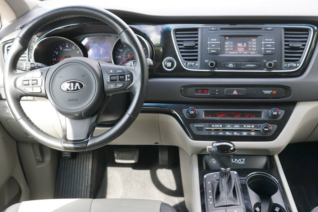 Thumbnail: 2016 Kia Sedona - 6